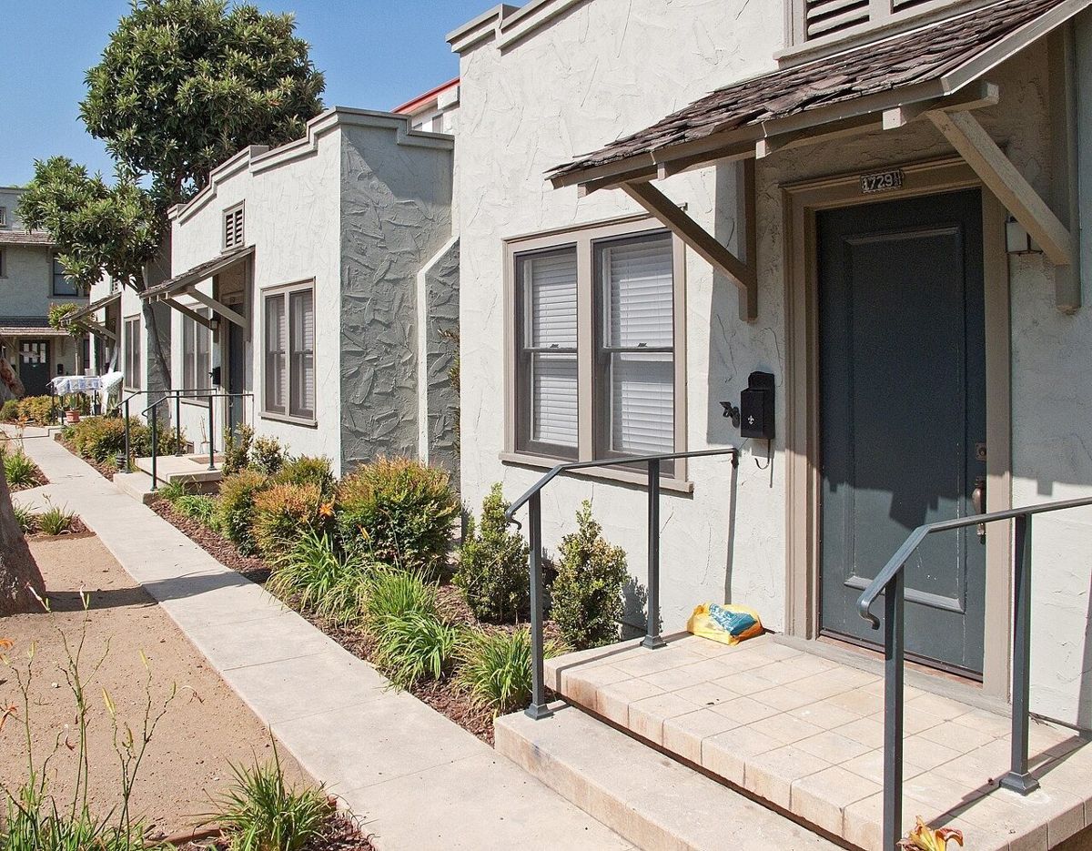 Bungalow court homes on North Kingsley Drive, Los Angeles