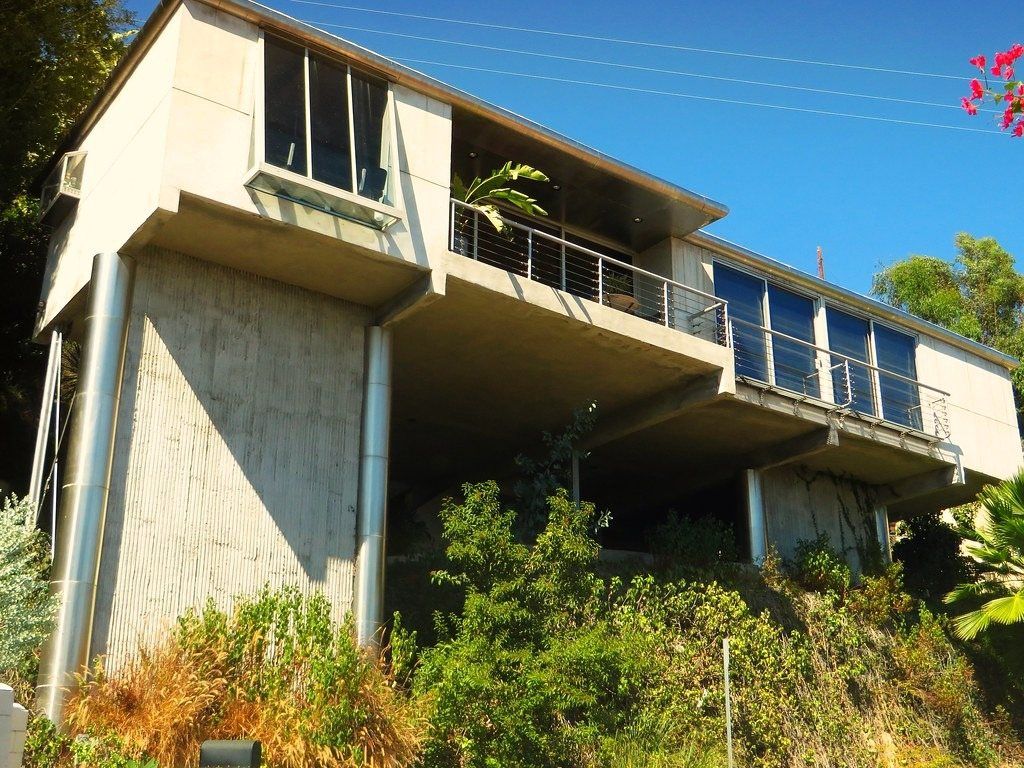 Hillside homes in Los Feliz, Los Angeles