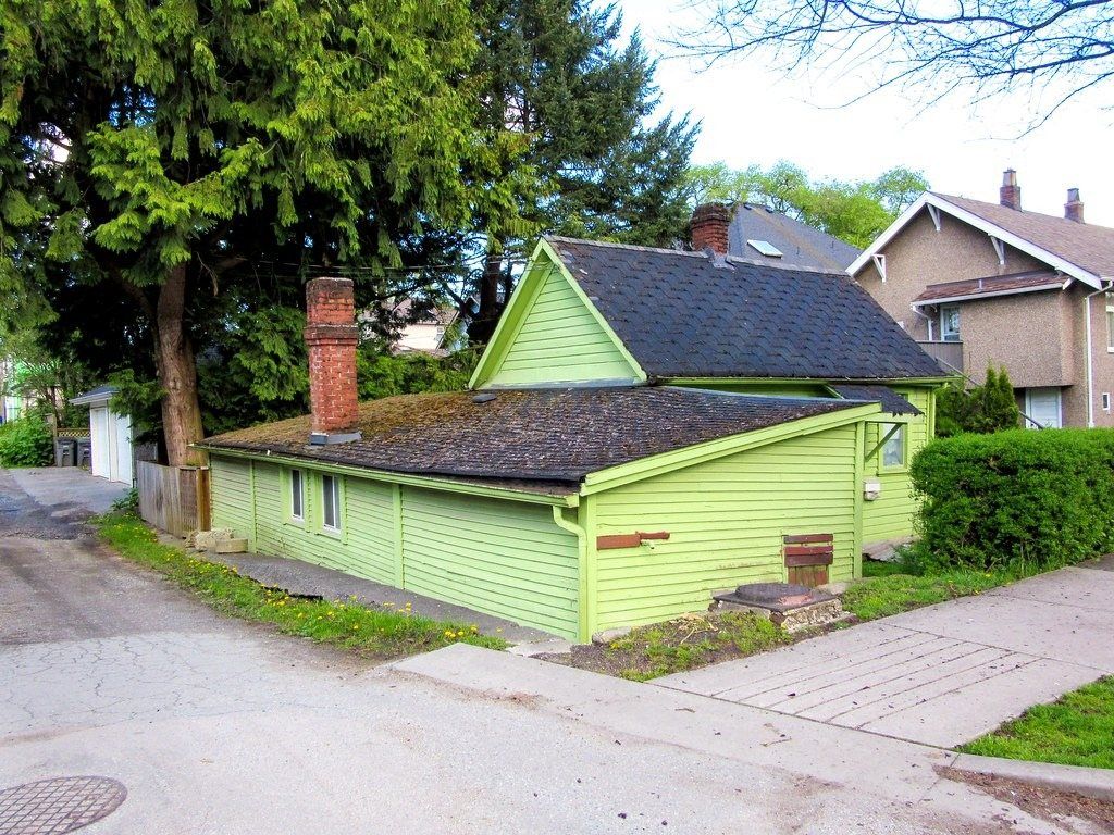Laneway house behind a street-facing home